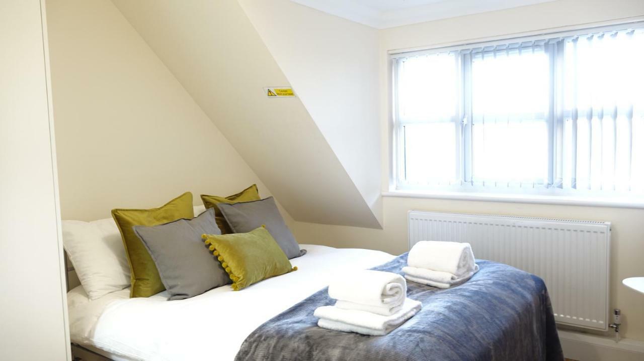 Rc Airport Rooms Stanwell Екстер'єр фото